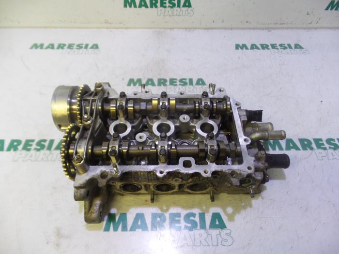 Gebruikte Cilinderkop Peugeot 107 1.0 12V Prijs € 157,50 Margeregeling aangeboden door Maresia Parts