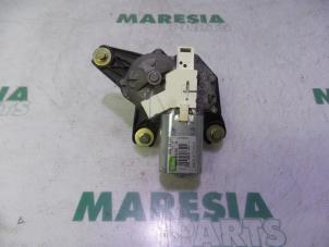 Gebruikte Ruitenwissermotor achter Renault Espace (JK) 2.0 16V Turbo Prijs € 19,95 Margeregeling aangeboden door Maresia Parts