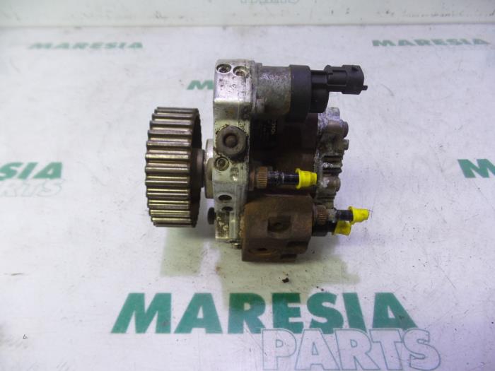Gebruikte Brandstofpomp Mechanisch Renault Grand Scénic II (JM) 1.9 dCi 120 Prijs € 90,00 Margeregeling aangeboden door Maresia Parts