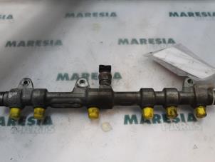 Gebruikte Injector brug Alfa Romeo 166 2.4 JTD Prijs € 105,00 Margeregeling aangeboden door Maresia Parts