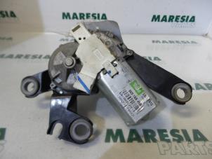 Gebruikte Ruitenwissermotor achter Peugeot 206 (2A/C/H/J/S) 1.4 XR,XS,XT,Gentry Prijs € 25,00 Margeregeling aangeboden door Maresia Parts