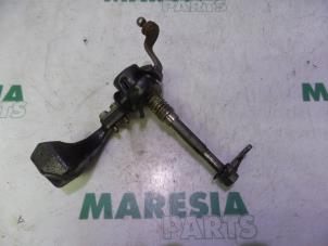 Gebruikte Versnellingsbak Mechaniek Fiat Doblo (223A/119) 1.9 D Prijs € 48,40 Inclusief btw aangeboden door Maresia Parts