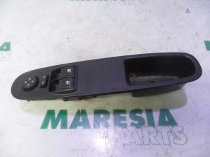 Gebruikte Combischakelaar ramen Fiat Punto Evo (199) 1.3 JTD Multijet 85 16V Euro 5 Prijs € 25,00 Margeregeling aangeboden door Maresia Parts