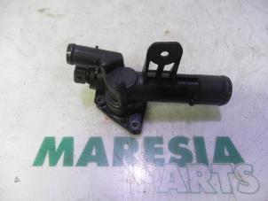 Gebruikte Thermostaathuis Renault Megane II Grandtour (KM) 1.5 dCi 80 Prijs € 50,00 Margeregeling aangeboden door Maresia Parts