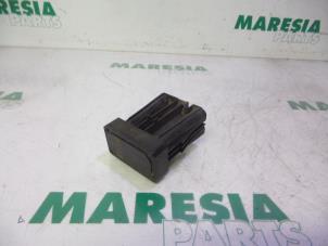 Gebruikte Sensor (overige) Citroen C5 III Berline (RD) 3.0 HDiF V6 24V Prijs € 105,00 Margeregeling aangeboden door Maresia Parts