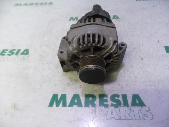 Dynamo van een Fiat Punto Evo (199) 1.3 JTD Multijet Start&Stop 16V Van 2010
