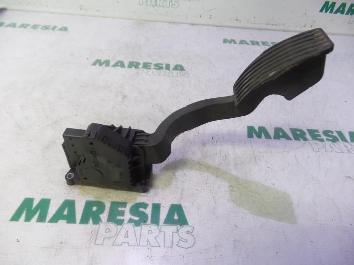 Gebruikte Gaspedaalpositie Sensor Fiat Punto Evo (199) 1.3 JTD Multijet Start&Stop 16V Van Prijs € 15,00 Margeregeling aangeboden door Maresia Parts