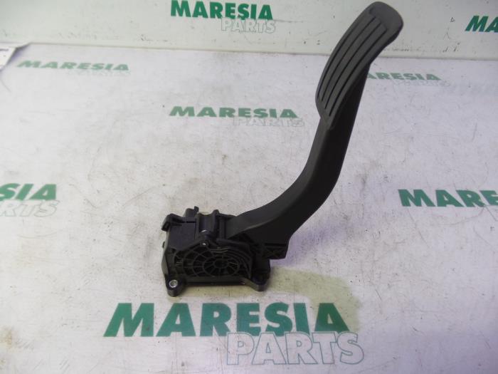 Gebruikte Gaspedaalpositie Sensor Peugeot 308 SW (L4/L9/LC/LJ/LR) 1.6 HDi 115 Prijs € 17,50 Margeregeling aangeboden door Maresia Parts