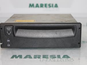 Gebruikte Navigatie Systeem Alfa Romeo 166 3.0 V6 24V Prijs € 75,00 Margeregeling aangeboden door Maresia Parts