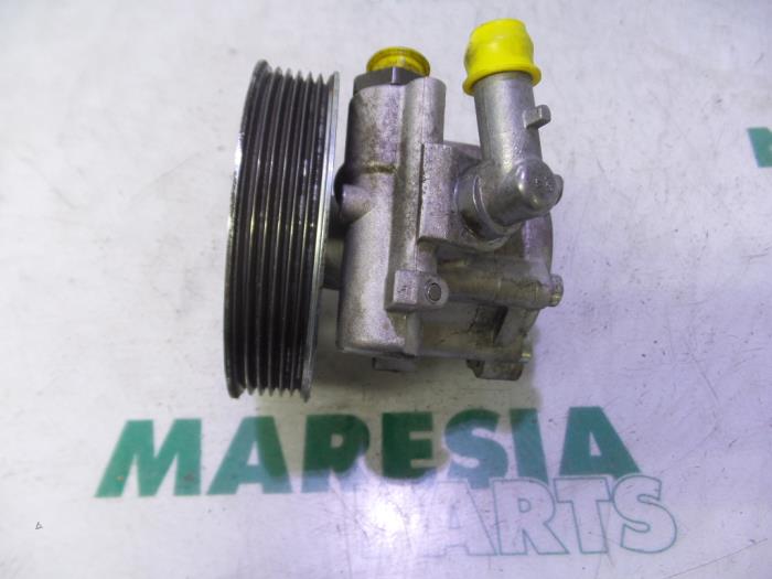 Gebruikte Servopomp Fiat Ducato (250) 2.0 D 115 Multijet Prijs € 190,58 Inclusief btw aangeboden door Maresia Parts