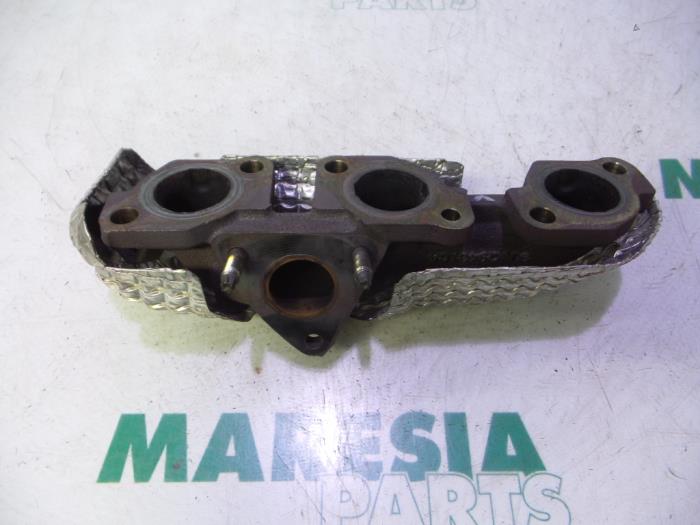Gebruikte Spruitstuk Uitlaat Citroen C5 III Berline (RD) 3.0 HDiF V6 24V Prijs € 50,00 Margeregeling aangeboden door Maresia Parts