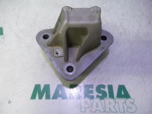 Gebruikte Motorrubber Citroen C5 III Berline (RD) 3.0 HDiF V6 24V Prijs € 35,00 Margeregeling aangeboden door Maresia Parts