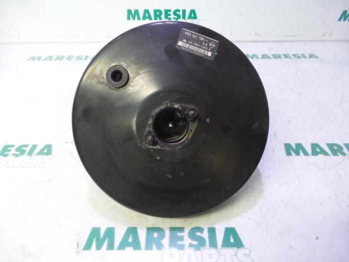 Gebruikte Rembol Renault Clio III (BR/CR) 1.2 16V 75 Prijs € 50,00 Margeregeling aangeboden door Maresia Parts