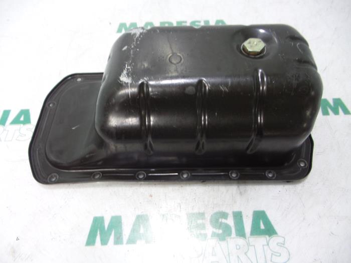 Gebruikte Carterpan Peugeot 206 (2A/C/H/J/S) 1.4 HDi Prijs € 29,99 Margeregeling aangeboden door Maresia Parts