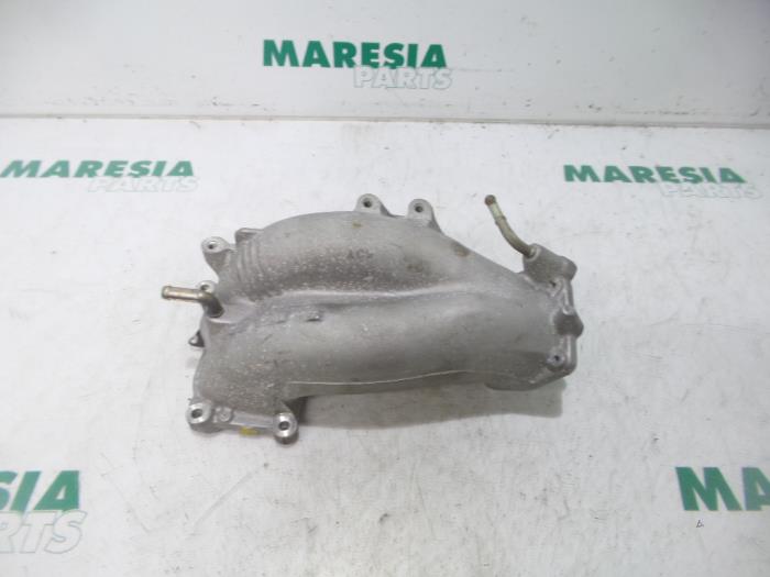 Gebruikte Inlaatspruitstuk Renault Vel Satis (BJ) 3.5 V6 24V Autom. Prijs € 105,00 Margeregeling aangeboden door Maresia Parts