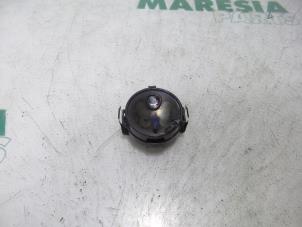 Gebruikte Sensor regen Renault Megane II Grandtour (KM) 1.6 16V Prijs € 25,00 Margeregeling aangeboden door Maresia Parts