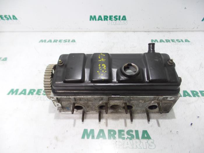 Gebruikte Cilinderkop Peugeot 106 I 1.0i Prijs € 105,00 Margeregeling aangeboden door Maresia Parts