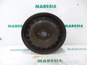 Gebruikte Velg Renault Megane II Grandtour (KM) 1.6 16V Prijs € 20,00 Margeregeling aangeboden door Maresia Parts