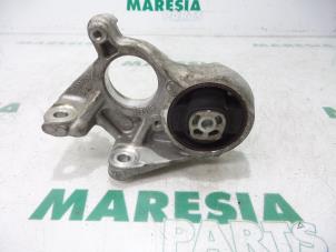 Gebruikte Motorrubber Peugeot 308 (4A/C) 1.6 HDiF 16V Prijs € 40,00 Margeregeling aangeboden door Maresia Parts