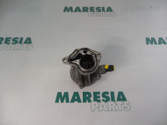 Gebruikte Vacuumpomp (Diesel) Renault Kangoo (KC) 1.9 D 55 Prijs € 24,95 Margeregeling aangeboden door Maresia Parts