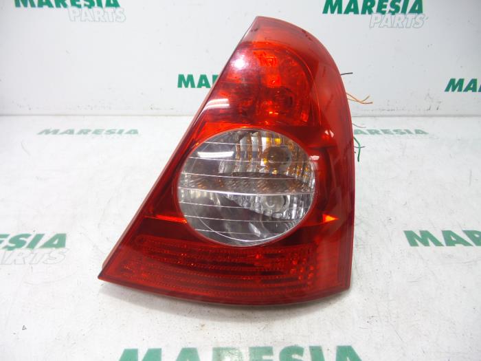 RENAULT Clio 2 generation (1998-2013) Rear Right Taillight Lamp 8200917487 19435051