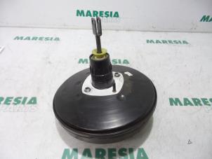 Gebruikte Rembol Renault Scénic II (JM) 1.6 16V Prijs € 40,00 Margeregeling aangeboden door Maresia Parts