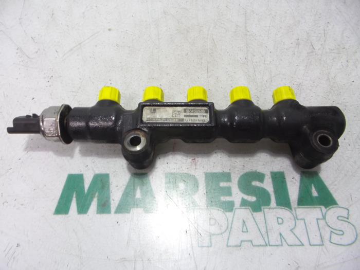 Gebruikte Verstuiver brug Peugeot Expert (G9) 1.6 HDi 90 Prijs € 30,00 Margeregeling aangeboden door Maresia Parts