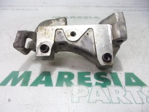 Gebruikte Motorrubber Peugeot Expert (G9) 1.6 HDi 90 Prijs € 35,00 Margeregeling aangeboden door Maresia Parts