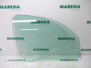 Gebruikte Portierruit 4Deurs rechts-voor Citroen C3 Picasso (SH) 1.6 HDi 16V 90 Prijs € 30,00 Margeregeling aangeboden door Maresia Parts