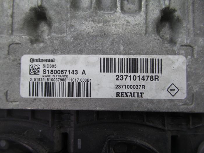 Computer Motormanagement van een Renault Scénic II (JM) 1.5 dCi 105 2011