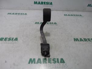 Gebruikte Gaspedaalpositie Sensor Citroen C4 Grand Picasso (UA) 2.0 16V Autom. Prijs € 30,00 Margeregeling aangeboden door Maresia Parts