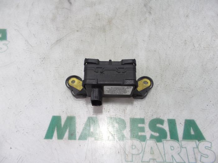 Gebruikte Esp computer Renault Espace (JK) 2.0 dCi 16V 130 FAP Prijs € 105,00 Margeregeling aangeboden door Maresia Parts