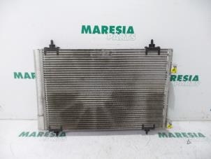 Gebruikte Airco Condensor Citroen C4 Berline (NC) 1.6 Hdi Prijs € 35,00 Margeregeling aangeboden door Maresia Parts