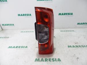 Gebruikte Achterlicht rechts Fiat Qubo 1.3 D 16V Multijet Prijs € 35,00 Margeregeling aangeboden door Maresia Parts