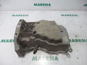 Gebruikte Carterpan Renault Clio III (BR/CR) 1.4 16V Prijs € 40,00 Margeregeling aangeboden door Maresia Parts