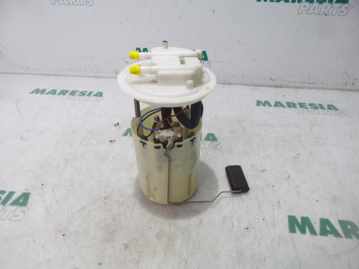Gebruikte Tank element Pomp Fiat Qubo 1.3 D 16V Multijet Prijs € 35,00 Margeregeling aangeboden door Maresia Parts