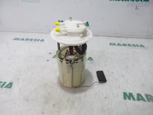 Gebruikte Brandstofpomp Elektrisch Fiat Qubo 1.3 D 16V Multijet Prijs € 90,00 Margeregeling aangeboden door Maresia Parts