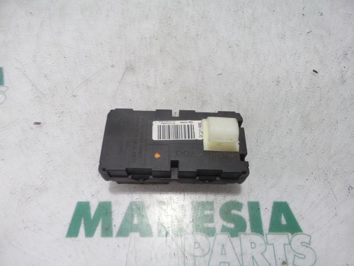 Gebruikte Computer Diversen Peugeot 407 SW (6E) 2.0 16V Prijs € 29,99 Margeregeling aangeboden door Maresia Parts