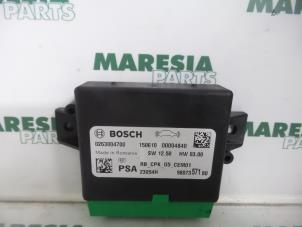 Gebruikte Module PDC Citroen C4 Cactus (0B/0P) 1.2 PureTech 82 12V Prijs € 69,99 Margeregeling aangeboden door Maresia Parts