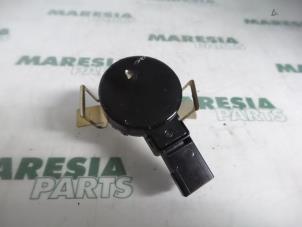 Gebruikte Regensensor Citroen C4 Cactus (0B/0P) 1.2 PureTech 82 12V Prijs € 29,95 Margeregeling aangeboden door Maresia Parts