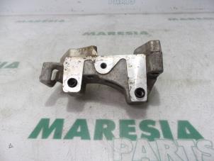 Gebruikte Motorrubber Peugeot Expert (G9) 1.6 HDi 90 Prijs € 60,50 Inclusief btw aangeboden door Maresia Parts