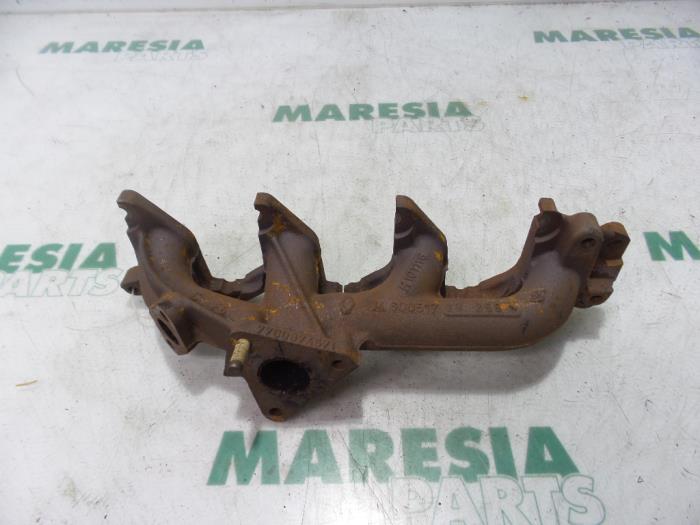Gebruikte Uitlaatspruitstuk Renault Laguna I Grandtour (K56) 1.9 dTi Prijs € 50,00 Margeregeling aangeboden door Maresia Parts