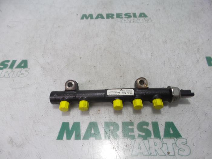 Gebruikte Verstuiver brug Peugeot 208 I (CA/CC/CK/CL) 1.6 e-HDi FAP Prijs € 50,00 Margeregeling aangeboden door Maresia Parts