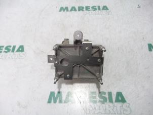 Gebruikte Steun (diversen) Fiat 500 (312) 1.2 Prijs € 20,00 Margeregeling aangeboden door Maresia Parts