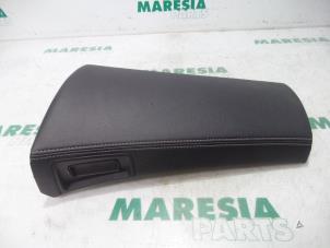 Gebruikte Dashboard klep Citroen C-Crosser 2.2 HDiF 16V Prijs € 131,25 Margeregeling aangeboden door Maresia Parts