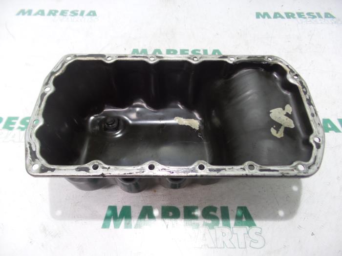 Gebruikte Carterpan Peugeot 5008 I (0A/0E) 1.6 THP 16V Prijs € 24,99 Margeregeling aangeboden door Maresia Parts