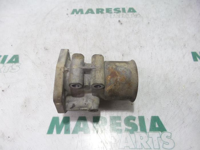 Tussenas van een Citroën C-Crosser 2.2 HDiF 16V 2010