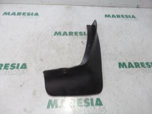 Gebruikte Modderkuip Citroen C-Crosser 2.2 HDiF 16V Prijs € 25,00 Margeregeling aangeboden door Maresia Parts