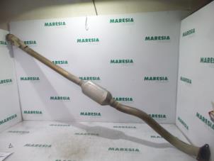 Gebruikte Uitlaat Middendemper Citroen C-Crosser 2.2 HDiF 16V Prijs € 157,50 Margeregeling aangeboden door Maresia Parts