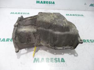 Gebruikte Carterpan Renault Clio II (BB/CB) 1.4 16V Prijs € 30,00 Margeregeling aangeboden door Maresia Parts